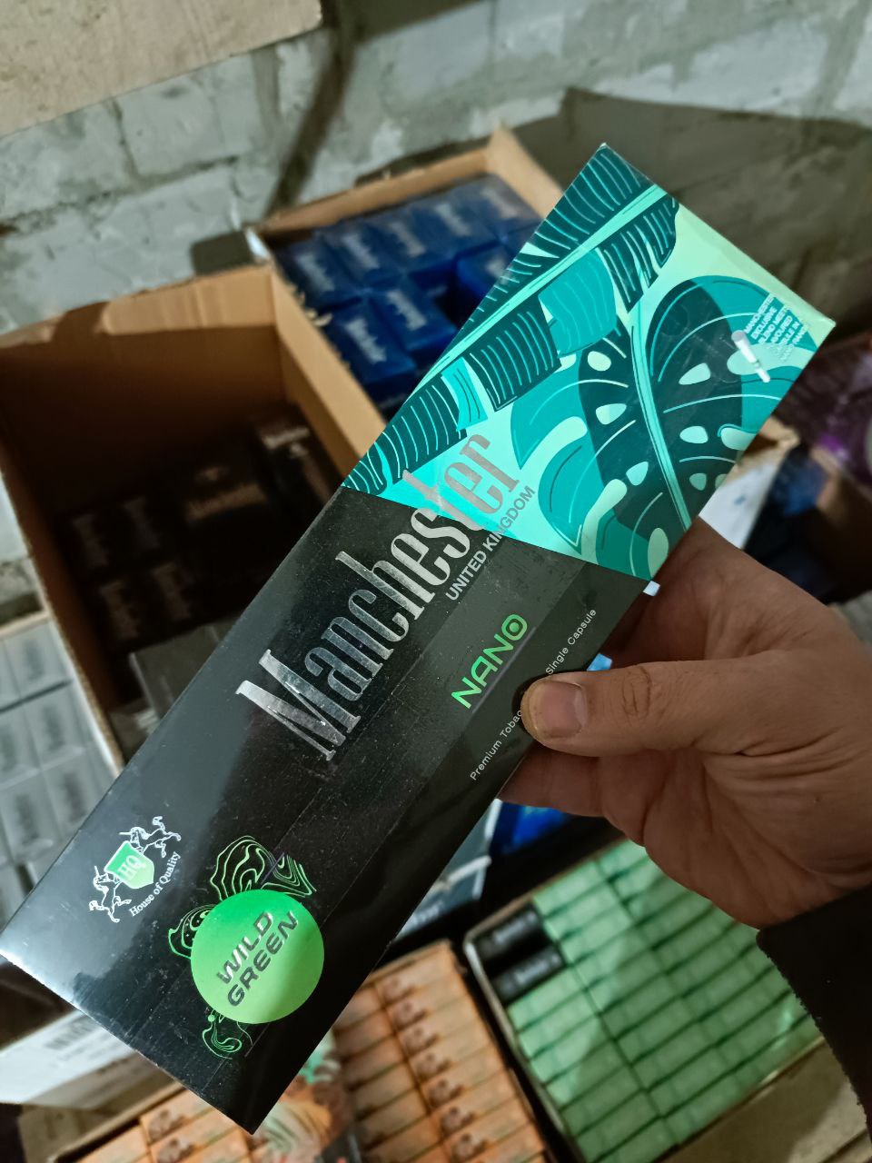 Manchester Nano Wild Green (яблоко, кнопка)