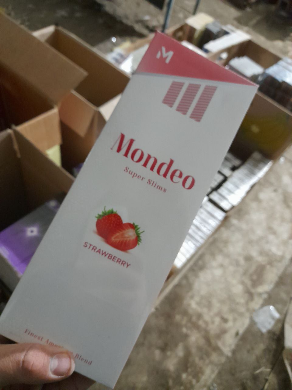 Mondeo Strawberry Superslims (клубника)