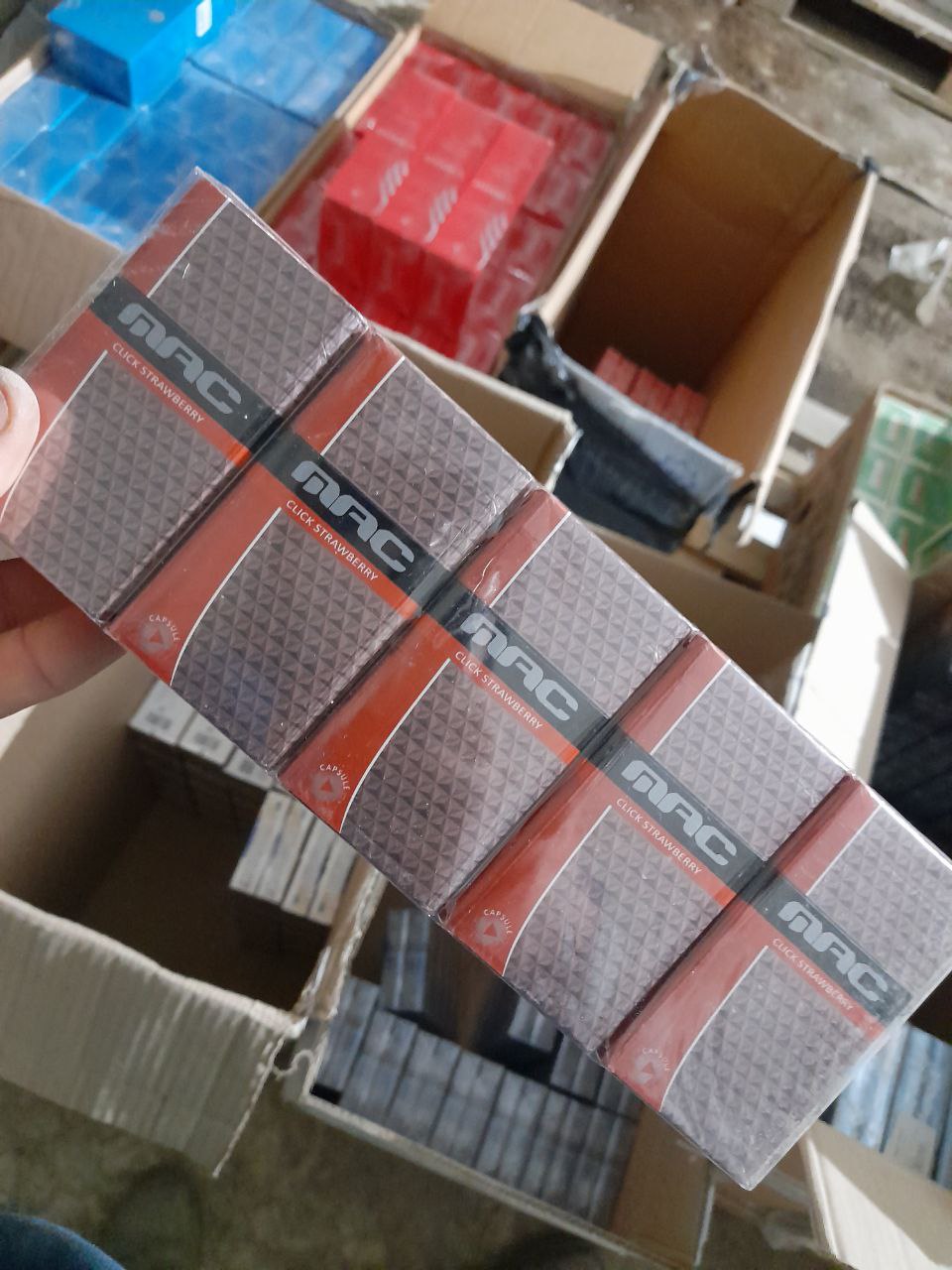 Mac QS Strawberry (клубника, кнопка)