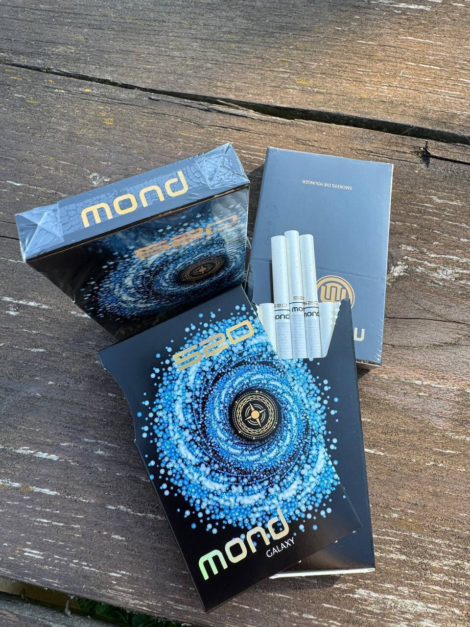 Mond Galaxy Nano